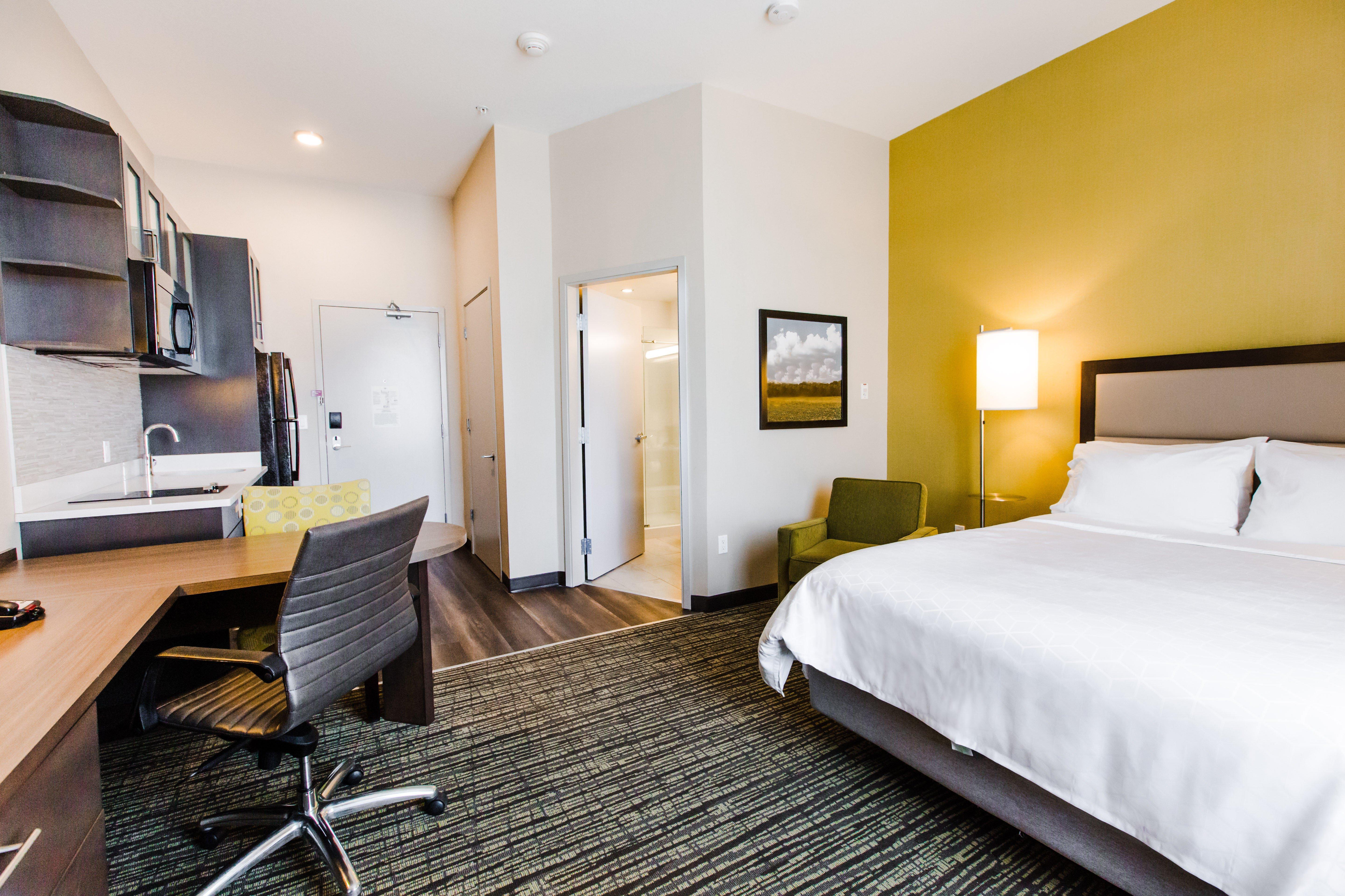 Candlewood Suites West Edmonton - Mall Area By Ihg Buitenkant foto